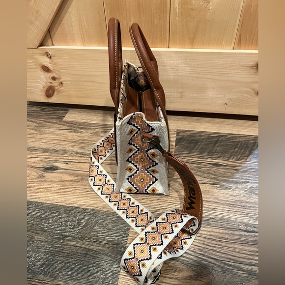 🛑 SOLD 🛑 - Picture 3 of 4